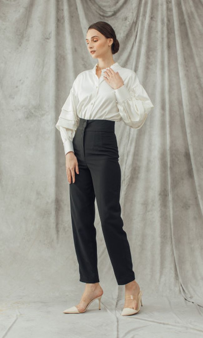 Cassey Shirt in White