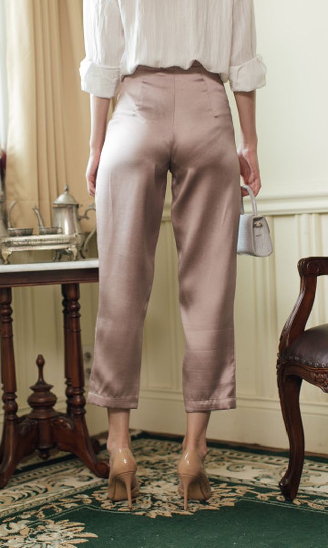 Yara Pants in Mauve