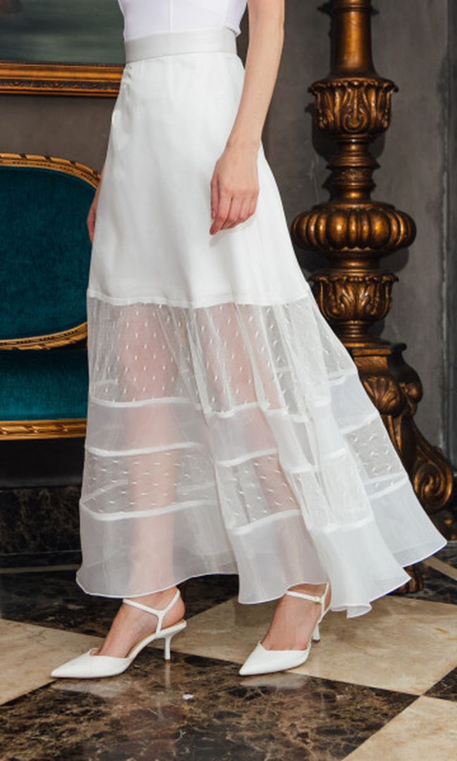 Genevieve Skirt in White