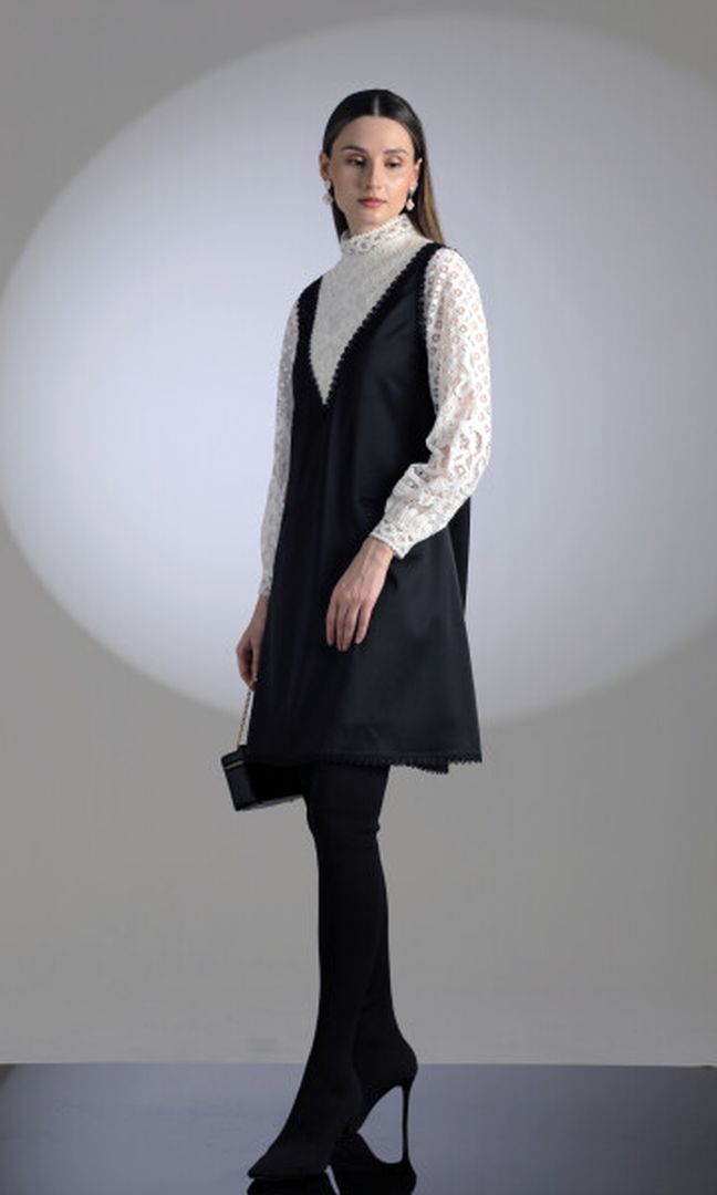 June Dress in Black/White