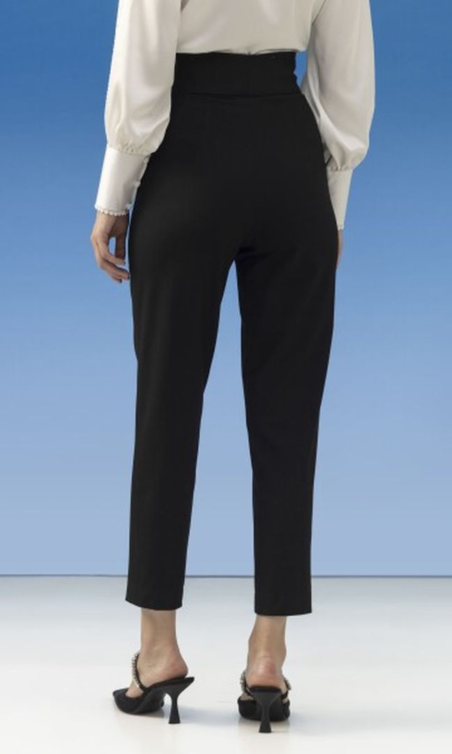 Elio Pants in Black