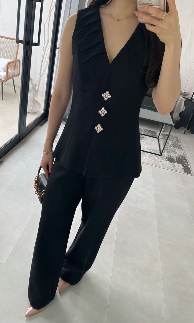 Admiral Set in Black