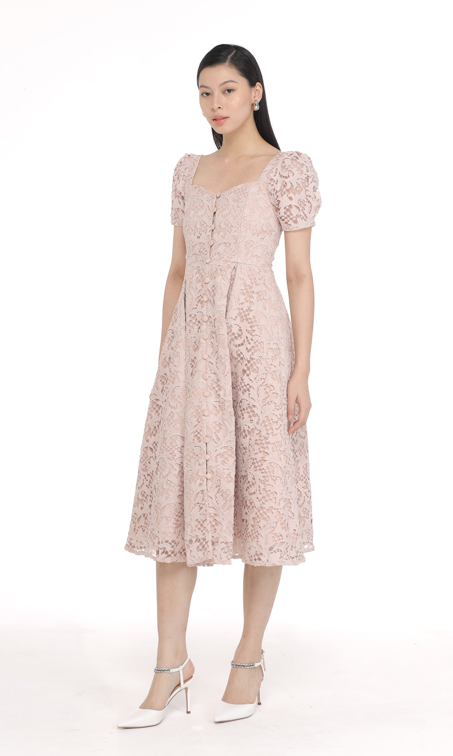 Leesal Dress in Champagne