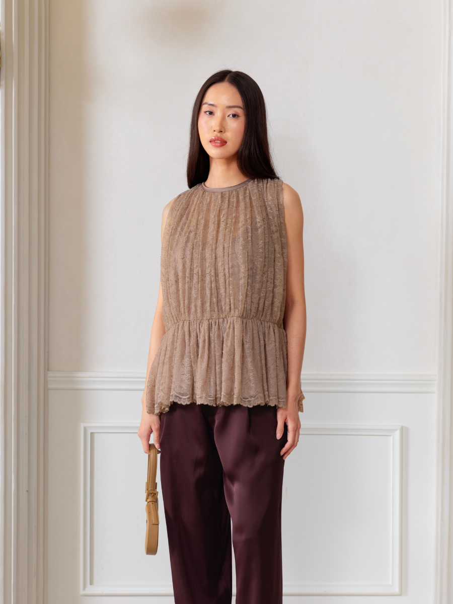 Ryland Top in Mocca