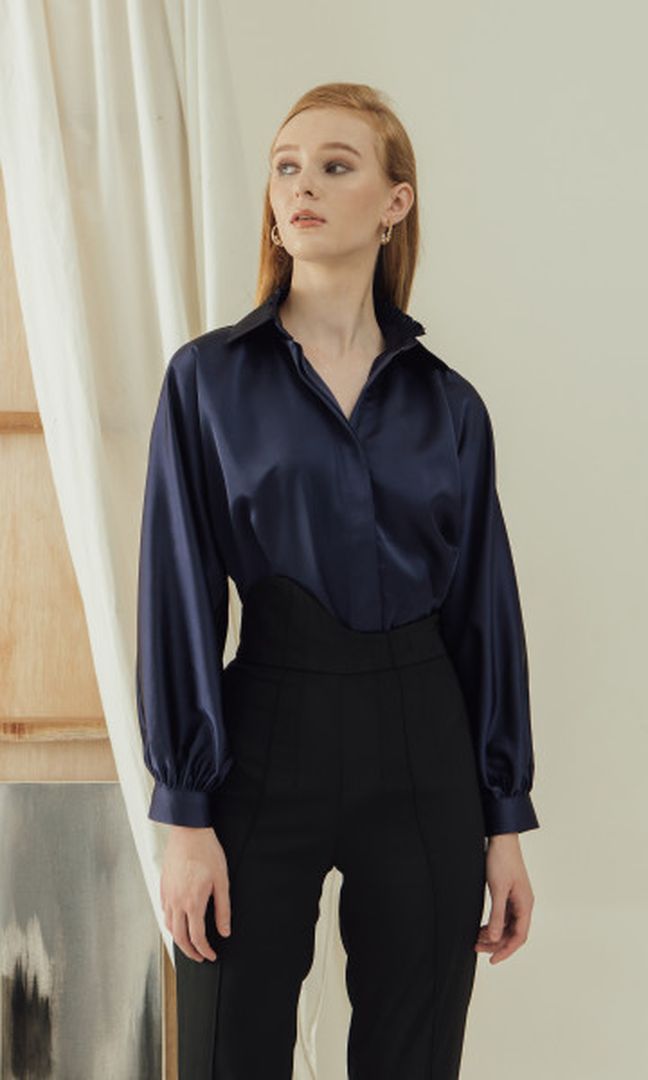 Bay Shirt in Midnight Blue (Ready S)