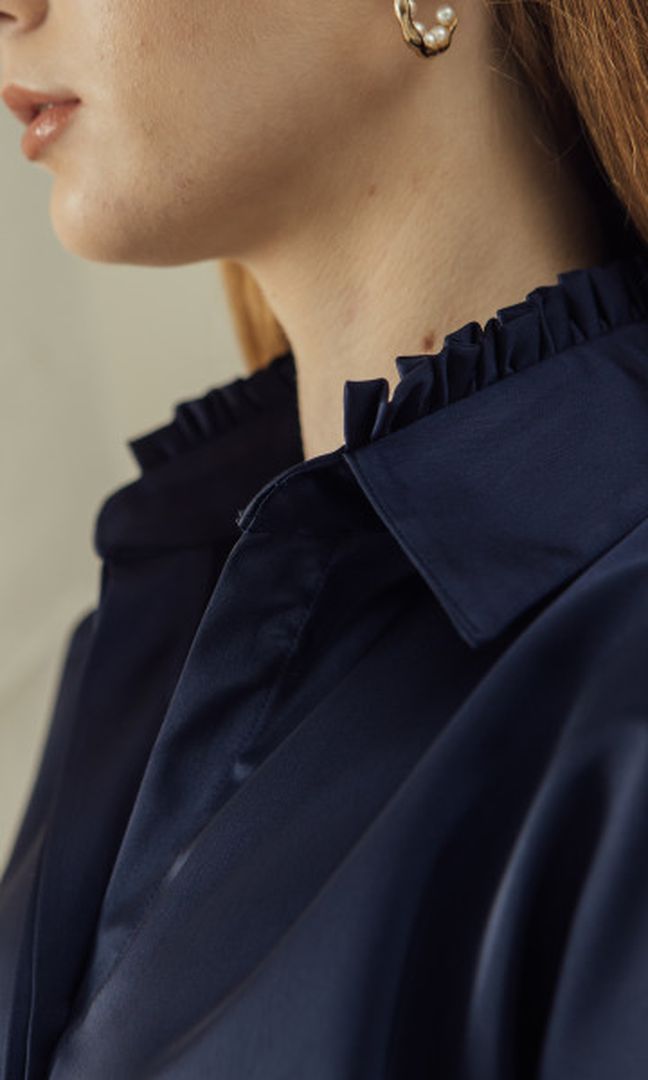 Bay Shirt in Midnight Blue (Ready S)