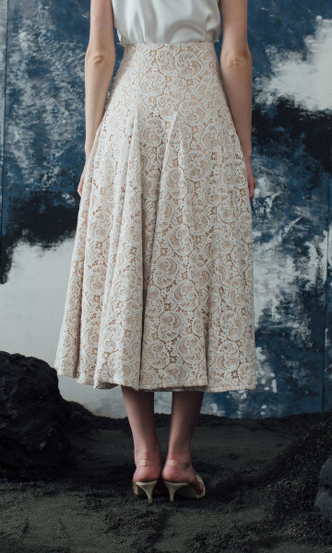 Stargaze Skirt in White Lace (Ready XS)