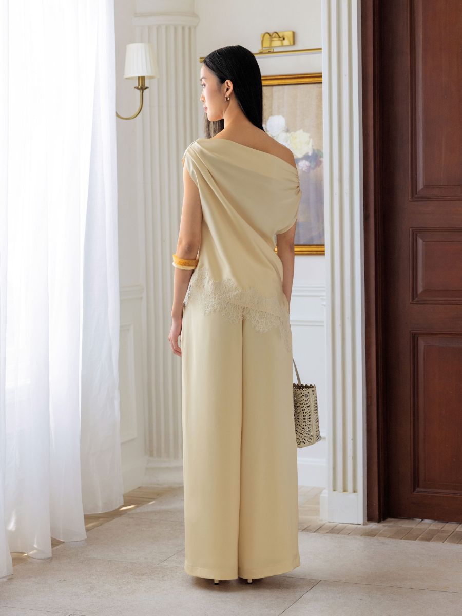 Winn Top in Butter Yellow