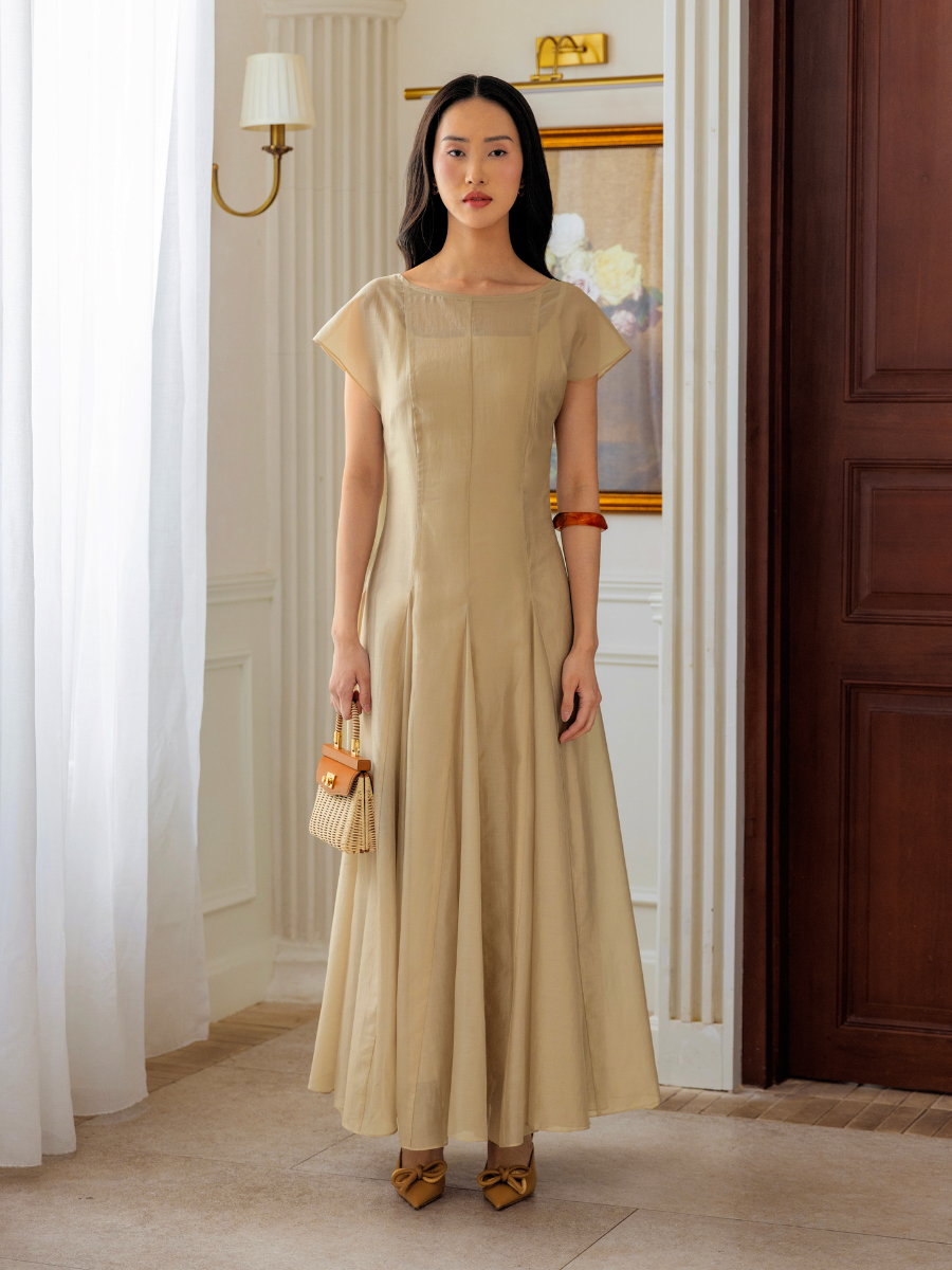 Larah Dress in Champagne