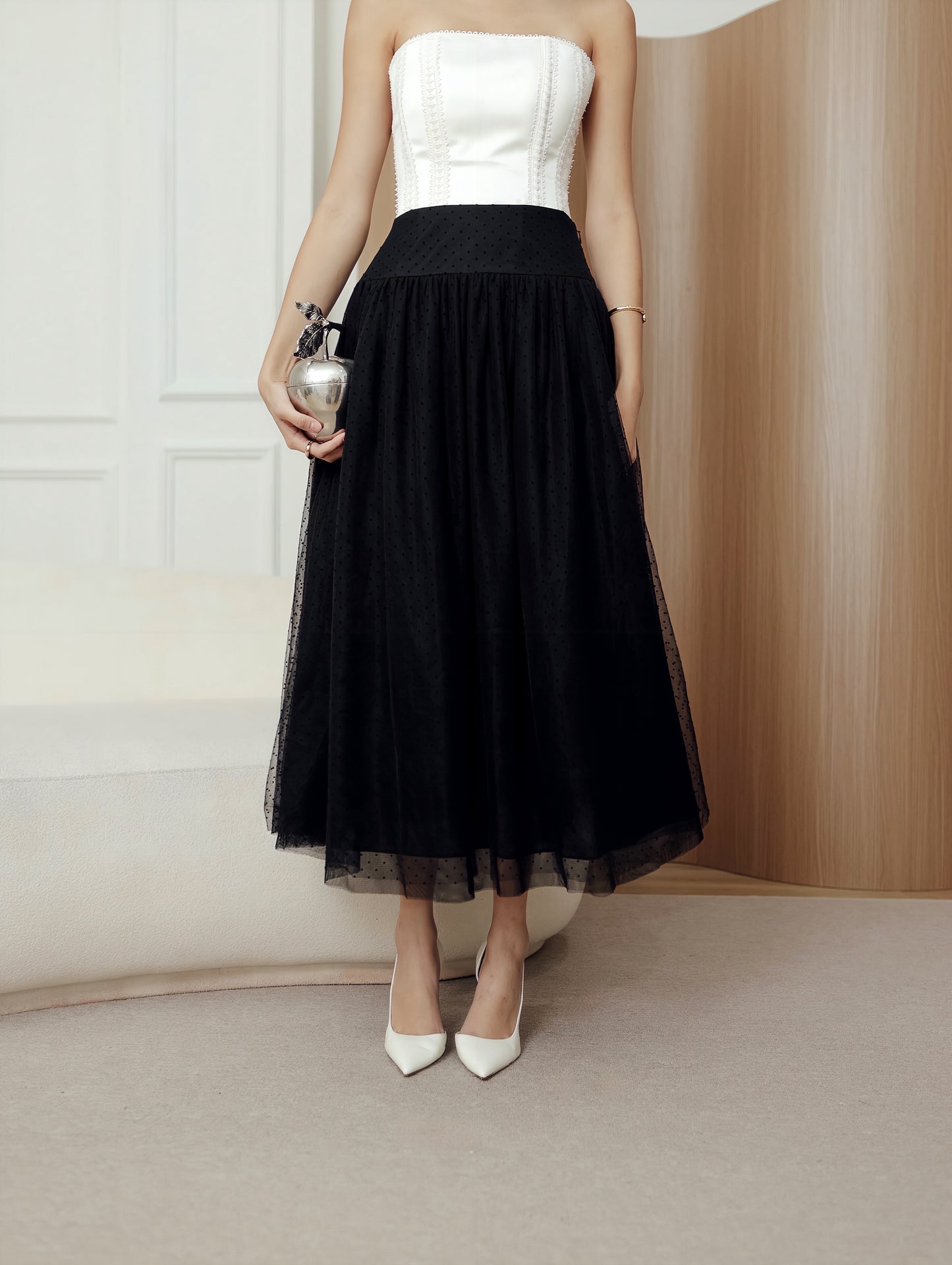 Luu Skirt in Black