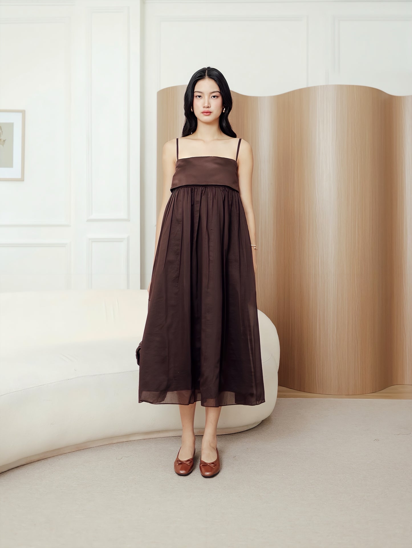 Remly Dress in Deep Brown