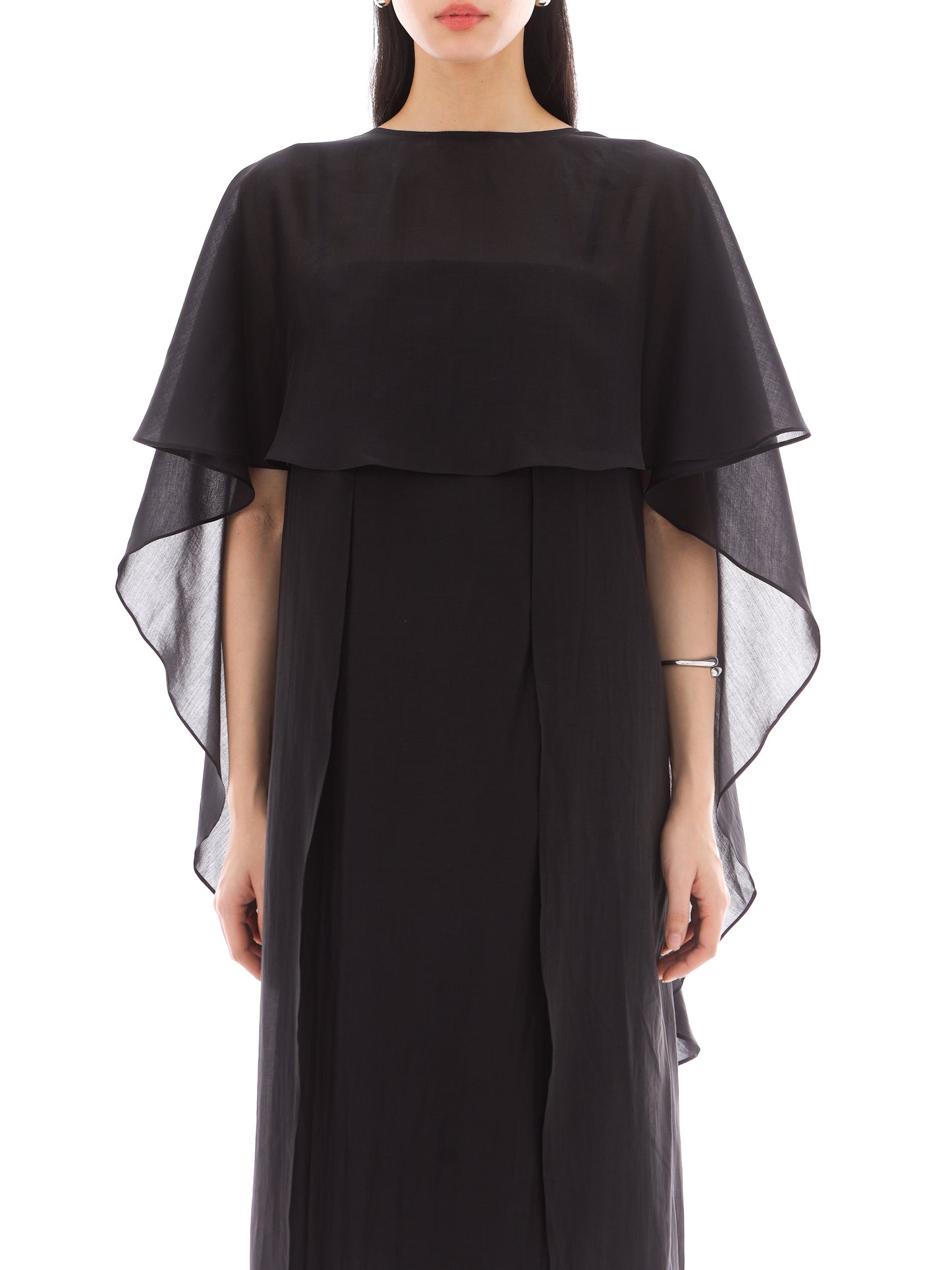Roselle Cape in Black