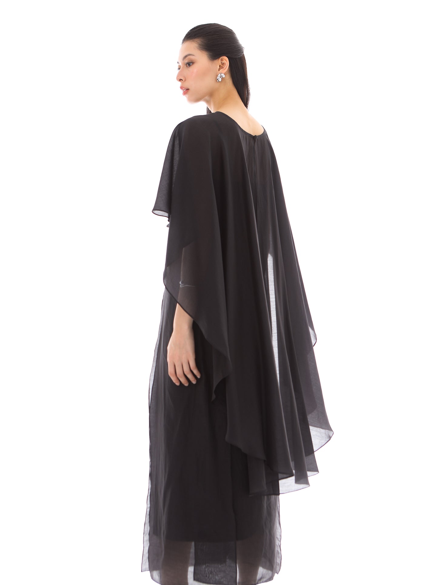 Roselle Cape in Black