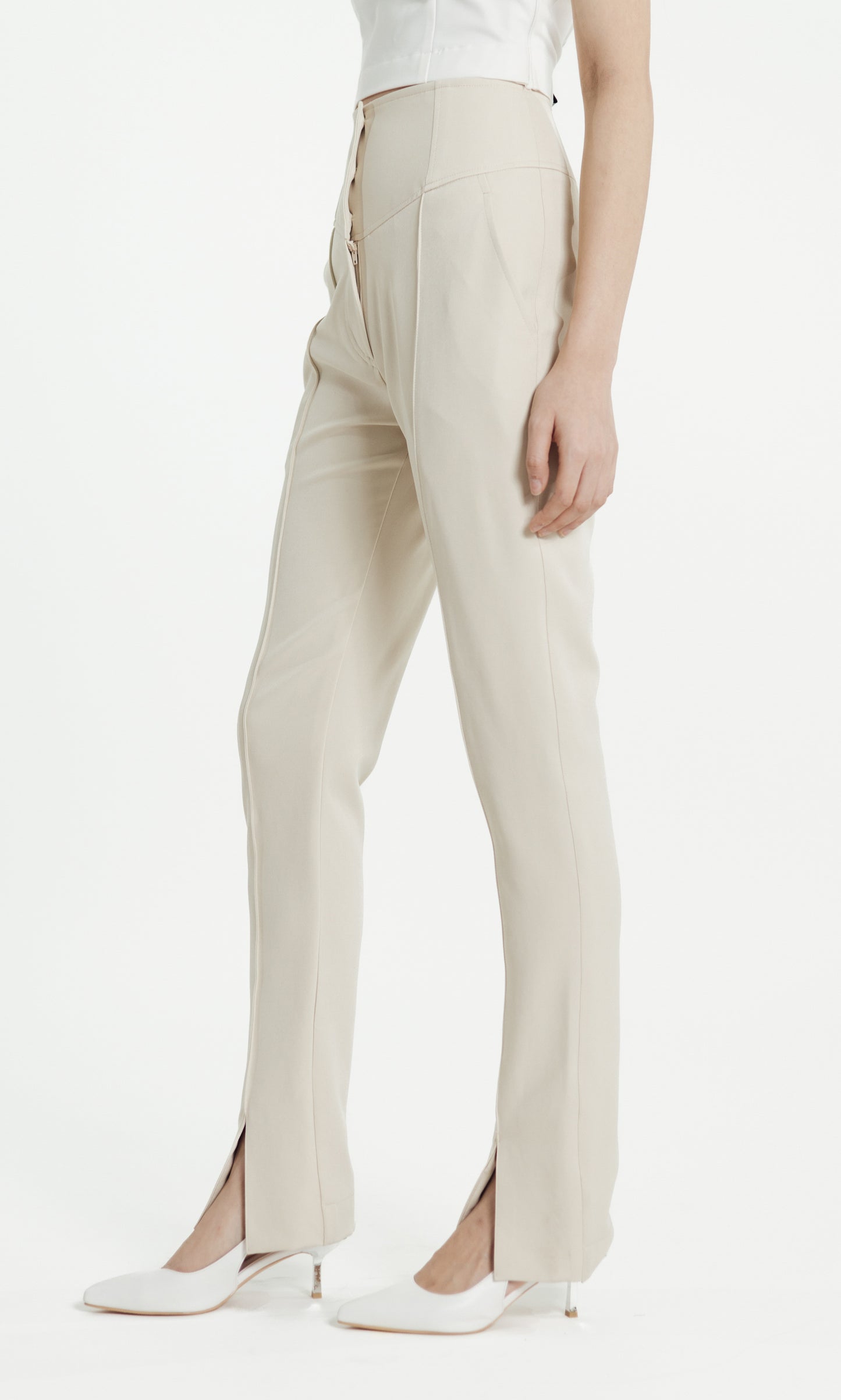 Rita Pant in Oat