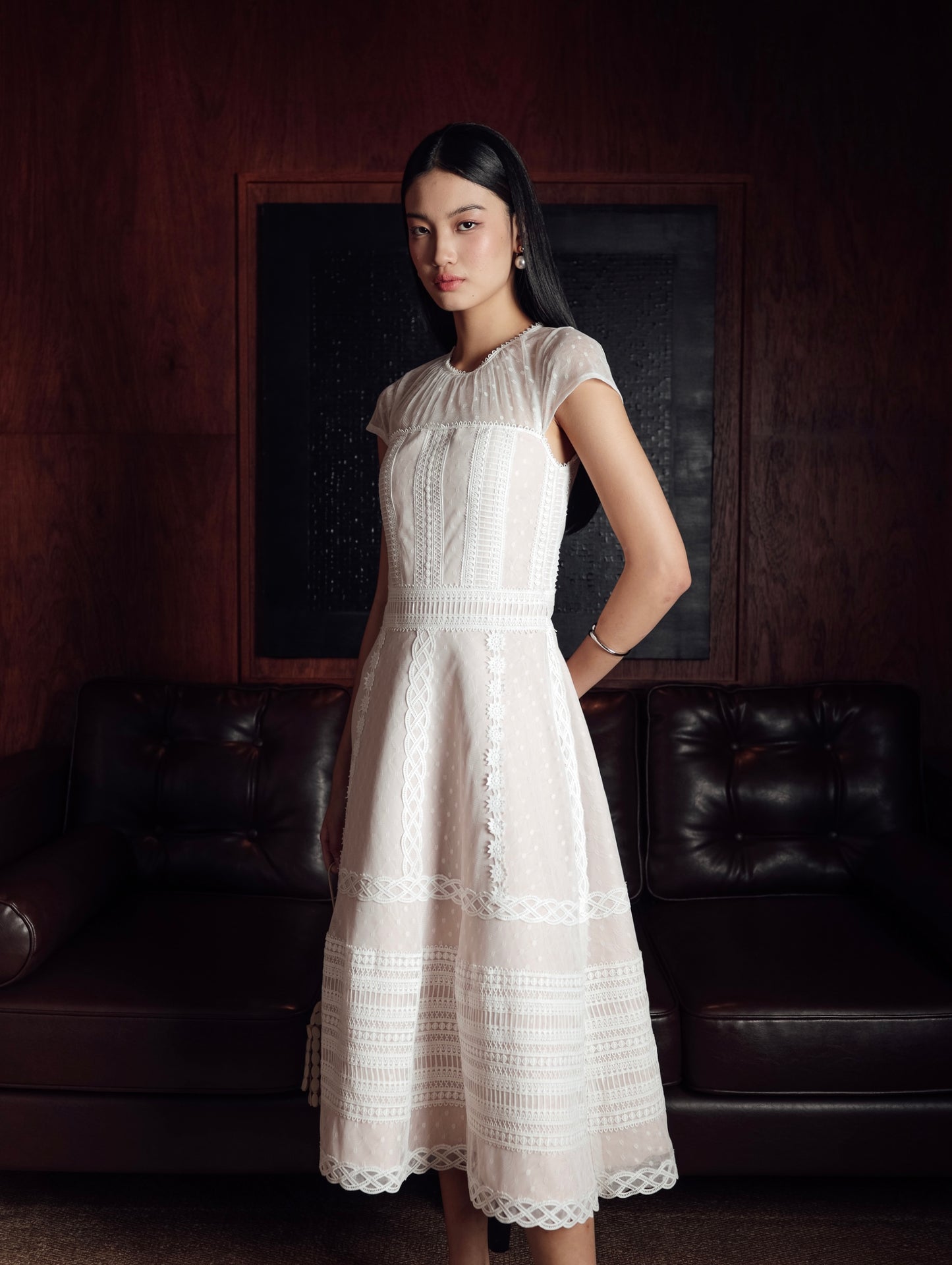 Nero Dress in White