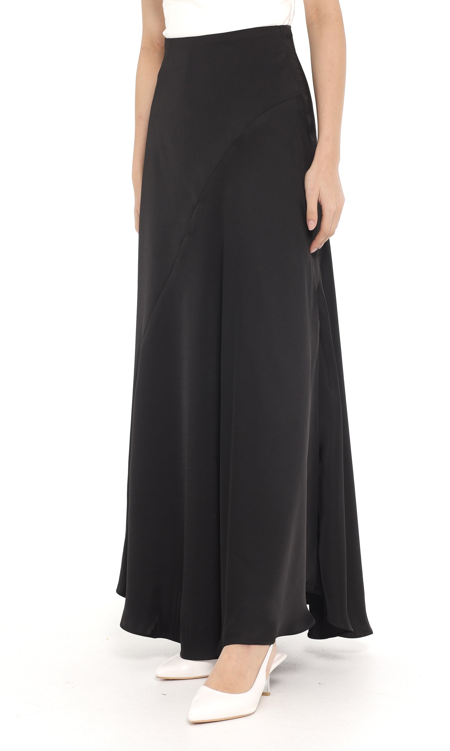 Leona Skirt in Black