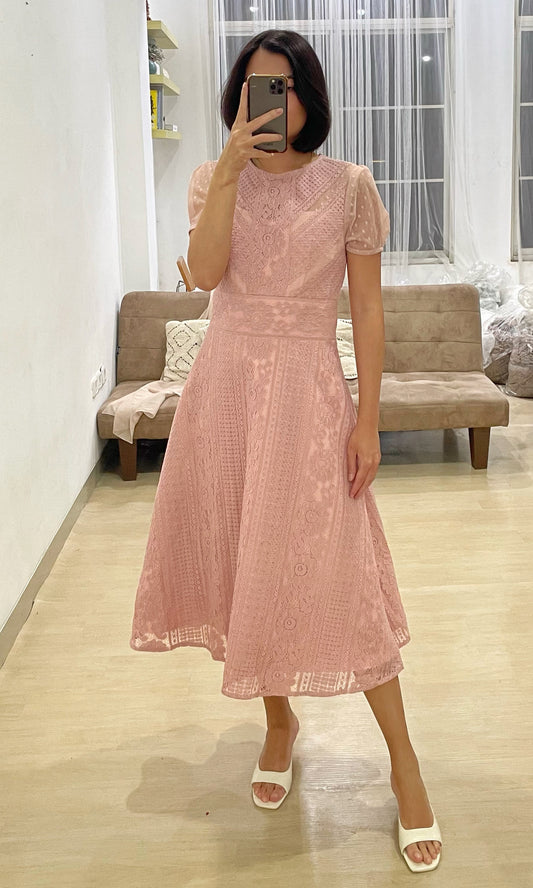 Basil Dress in Pink